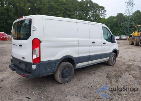 2015 Ford Transit-250 z USA, uszkodzony, nr VIN 1FTYR1ZM9FKA21382